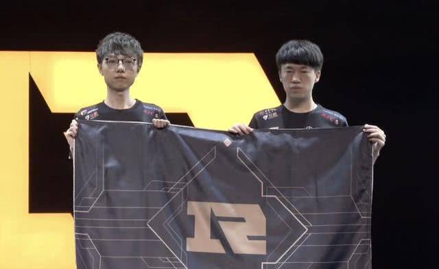 东福山矶钓遇小油扁围堵，坚守终获大黑鲷惊喜