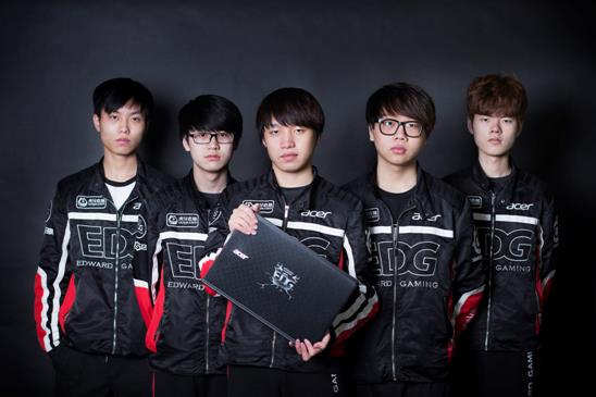 《在场外》视频栏目｜对话辽宁铁人：家乡、平常心和关于中超的明天