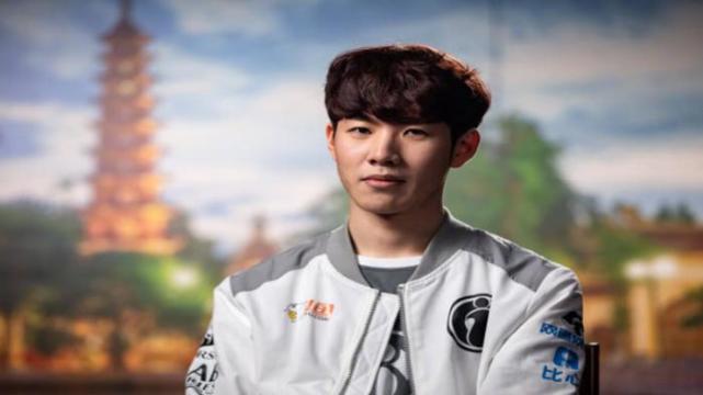 剑南春｜米兰1-0国米，普利希奇制胜，恰20点球被迈尼昂扑出