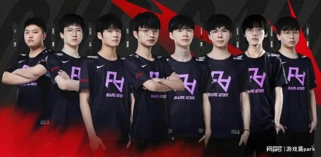 6场贡献9球1助攻，卡扎伊什维利当选中超9／10月最佳球员